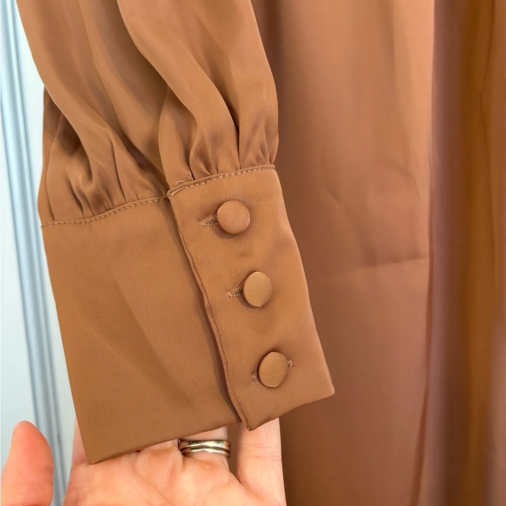 NEW Kirundo M Brown Asymetrical Long Sleeve One Shoulder Silky Maxi Dress - Picture 4 of 6